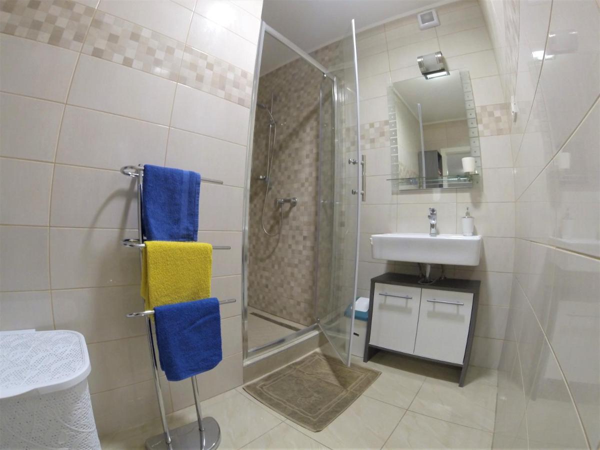Apartmani Zaric Malinska Ngoại thất bức ảnh