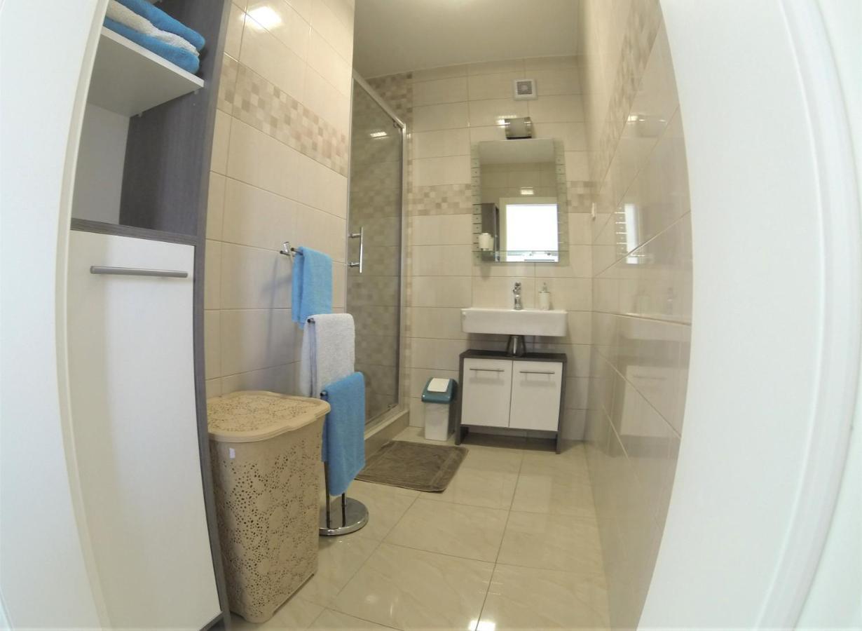 Apartmani Zaric Malinska Ngoại thất bức ảnh